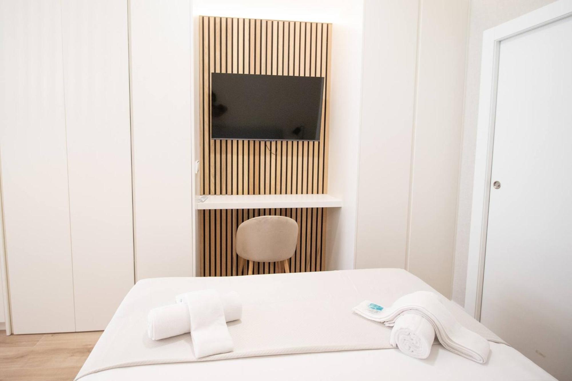 Appartamento Maritim 2 By Concept Flats Valenza Esterno foto