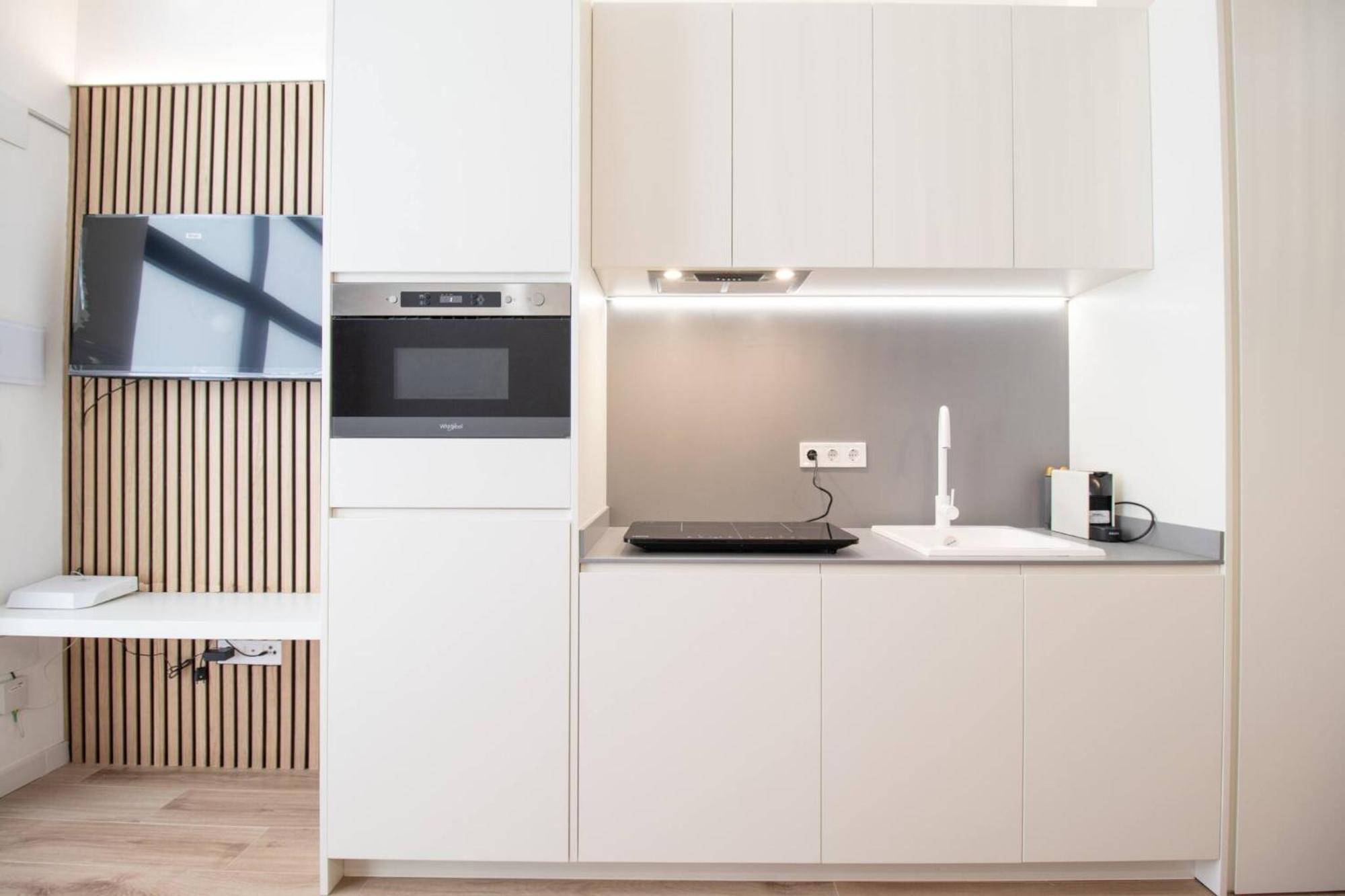 Appartamento Maritim 2 By Concept Flats Valenza Esterno foto