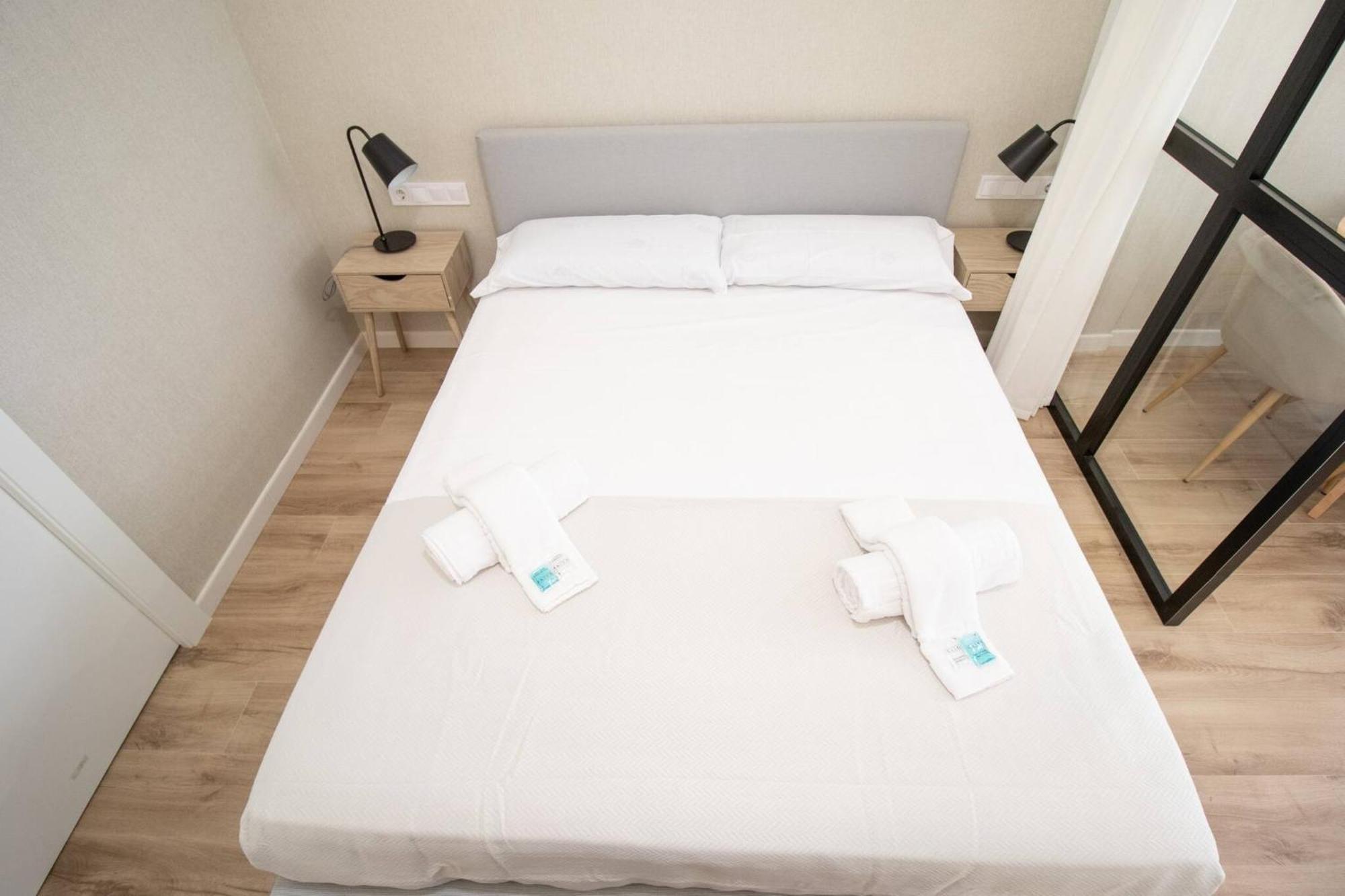 Appartamento Maritim 2 By Concept Flats Valenza Esterno foto