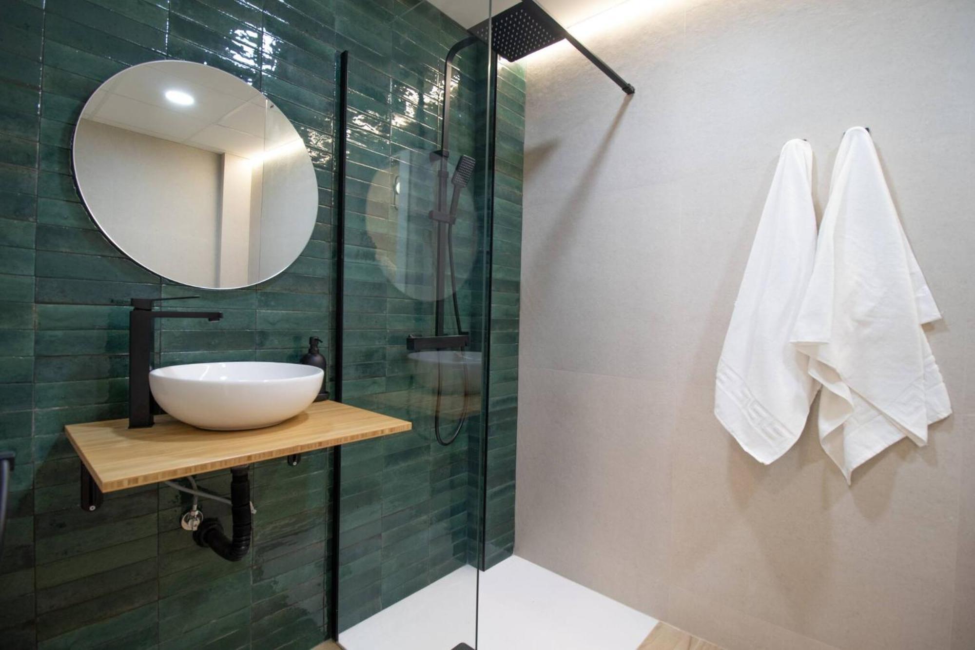 Appartamento Maritim 2 By Concept Flats Valenza Esterno foto